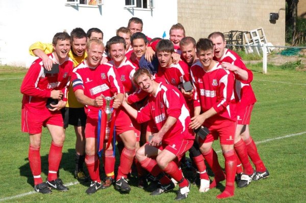Taverners Les James League Cup Winners 2009/10